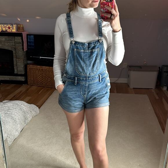 Old Navy: Blue Cuffed Overall Shorts - Picture 1 of 6